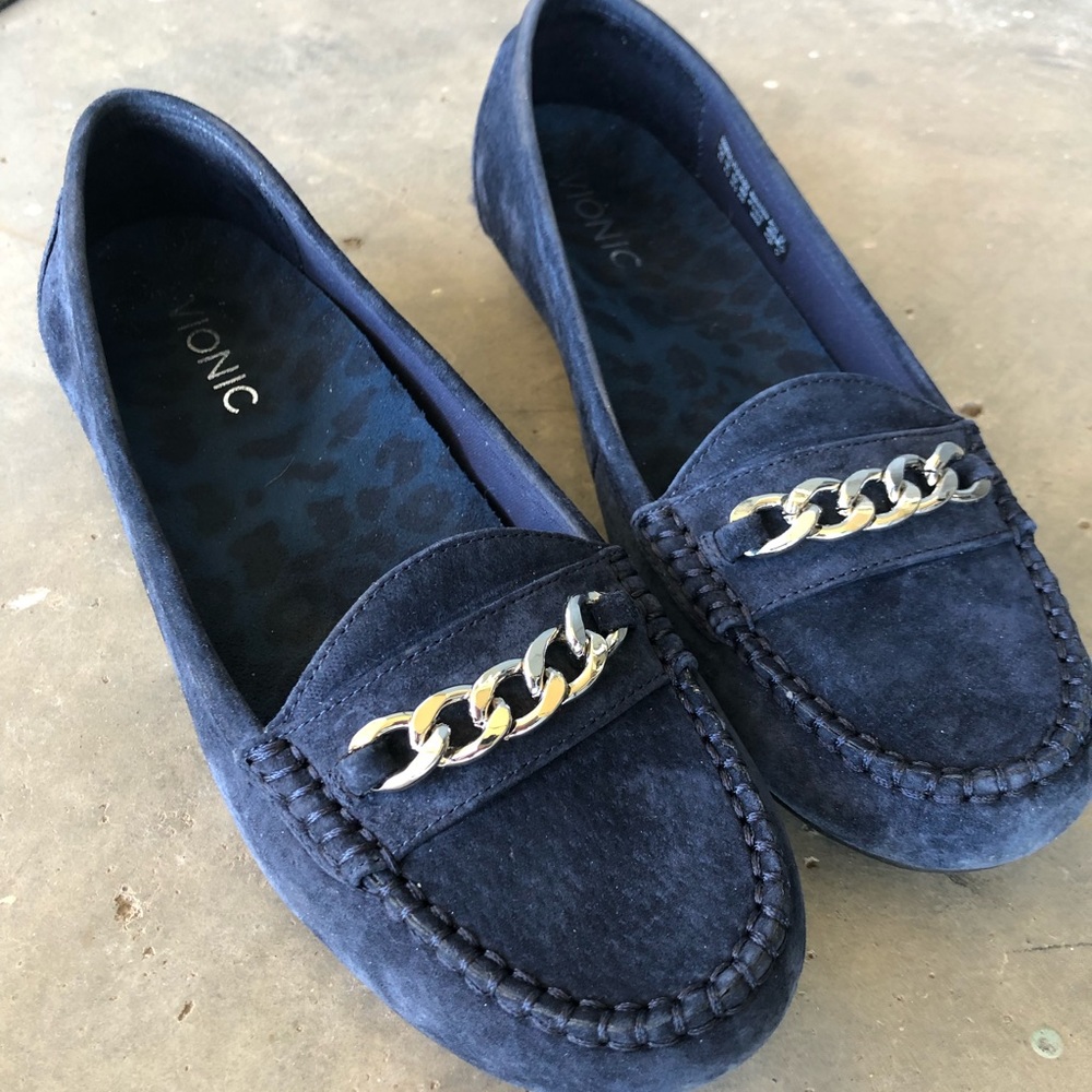 Vionic Navy suede loafers
